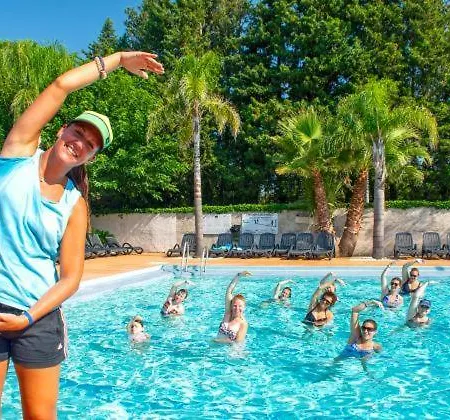 Camping Les Pecheurs - Maeva Roquebrune-sur-Argens