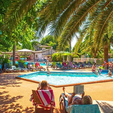 Camping Les Pecheurs - Maeva Roquebrune-sur-Argens